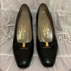 Salvatore Ferragamo 5.5 B.